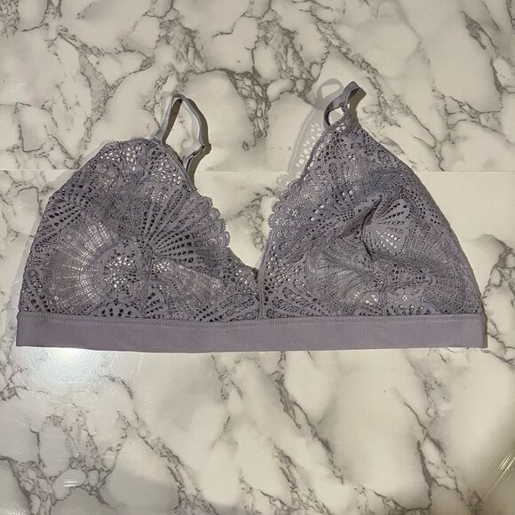 COMMANDO Butter + Lace Bralette, Size: XL Color: Wisteria - Picture 2 of 7